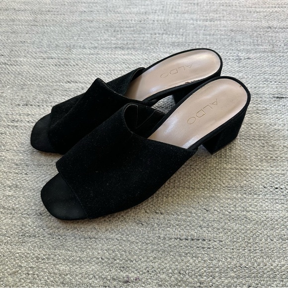 Black Velvet Aldo Heels - Picture 8 of 8